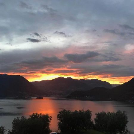 Lake Iseo - Gli Ulivi 1 Sulzano Bagian luar foto